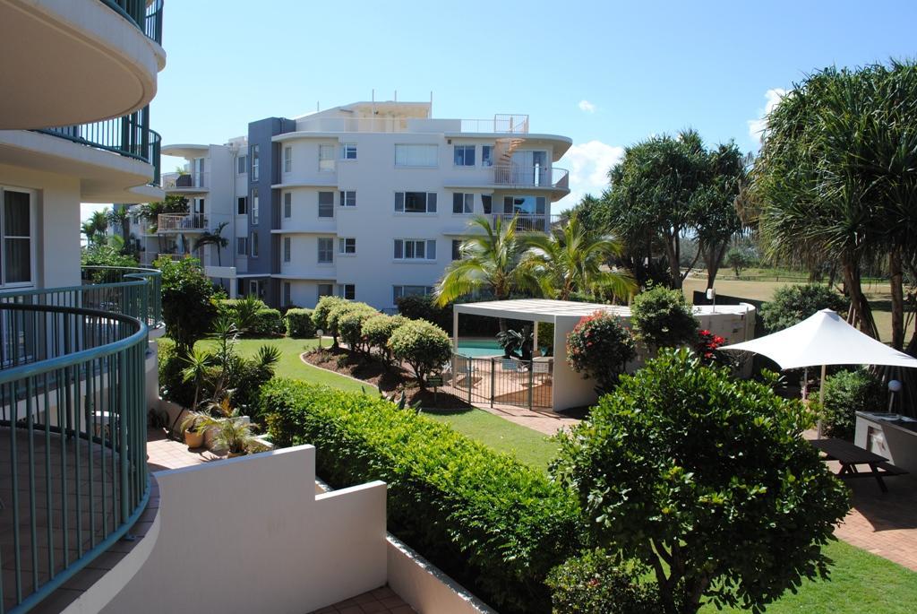 Surfside On The Beach Buddina Extérieur photo