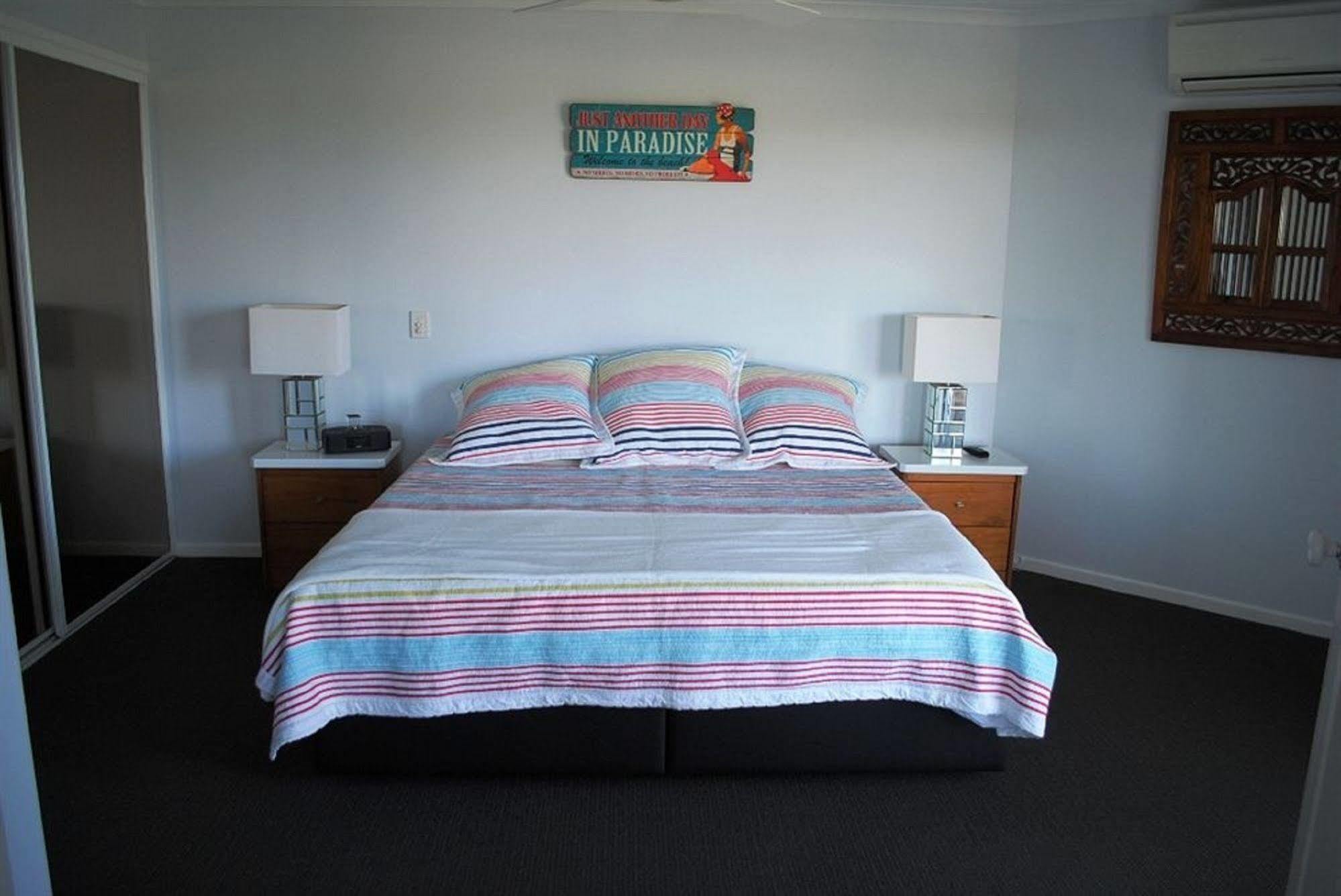 Surfside On The Beach Buddina Extérieur photo