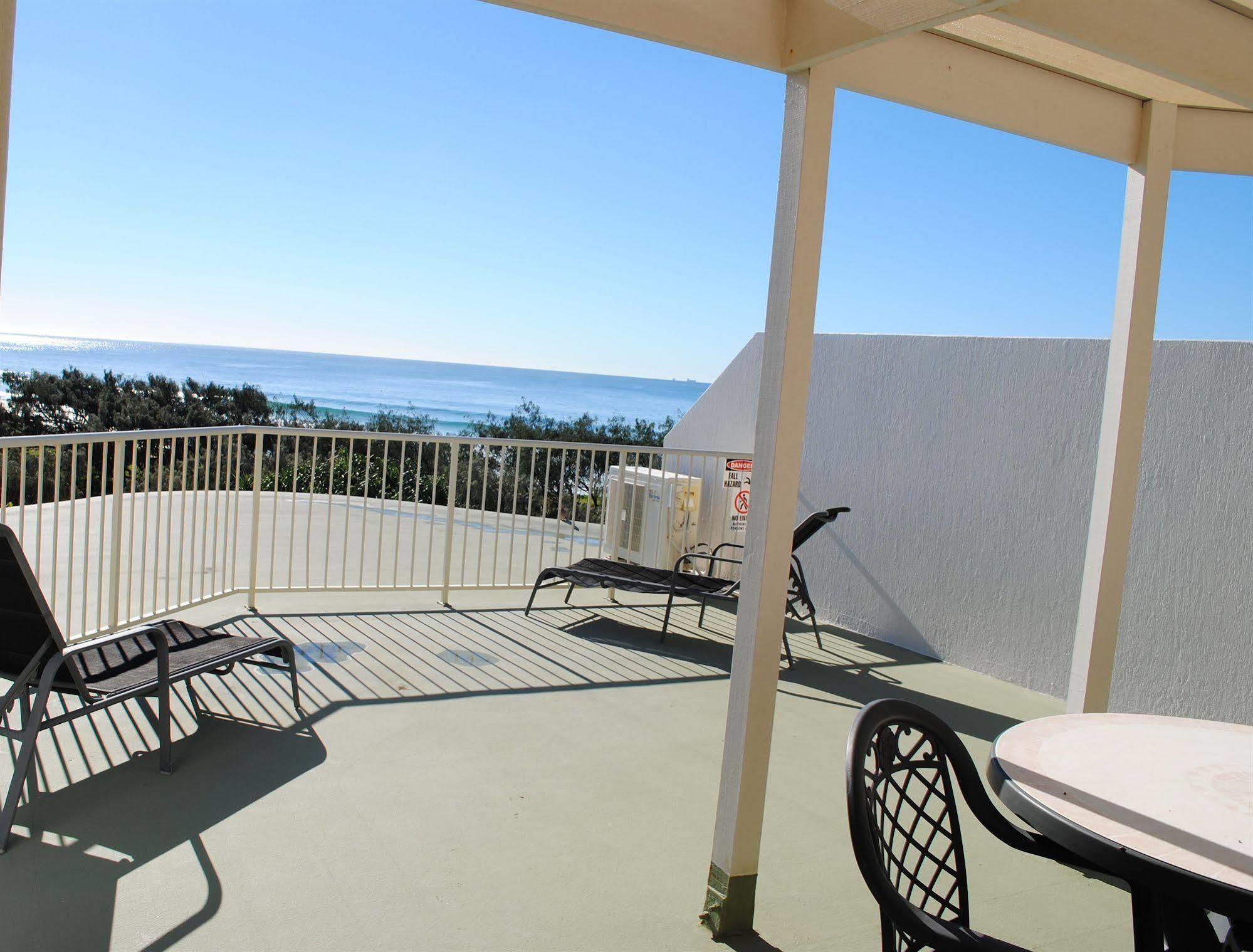 Surfside On The Beach Buddina Extérieur photo